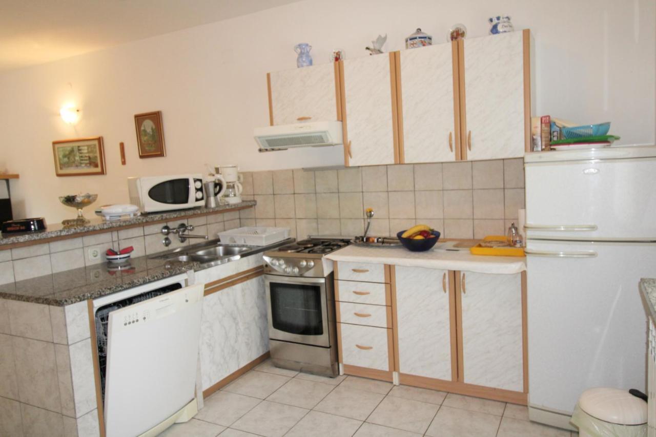 Apartment Valentina Ližnjan Esterno foto