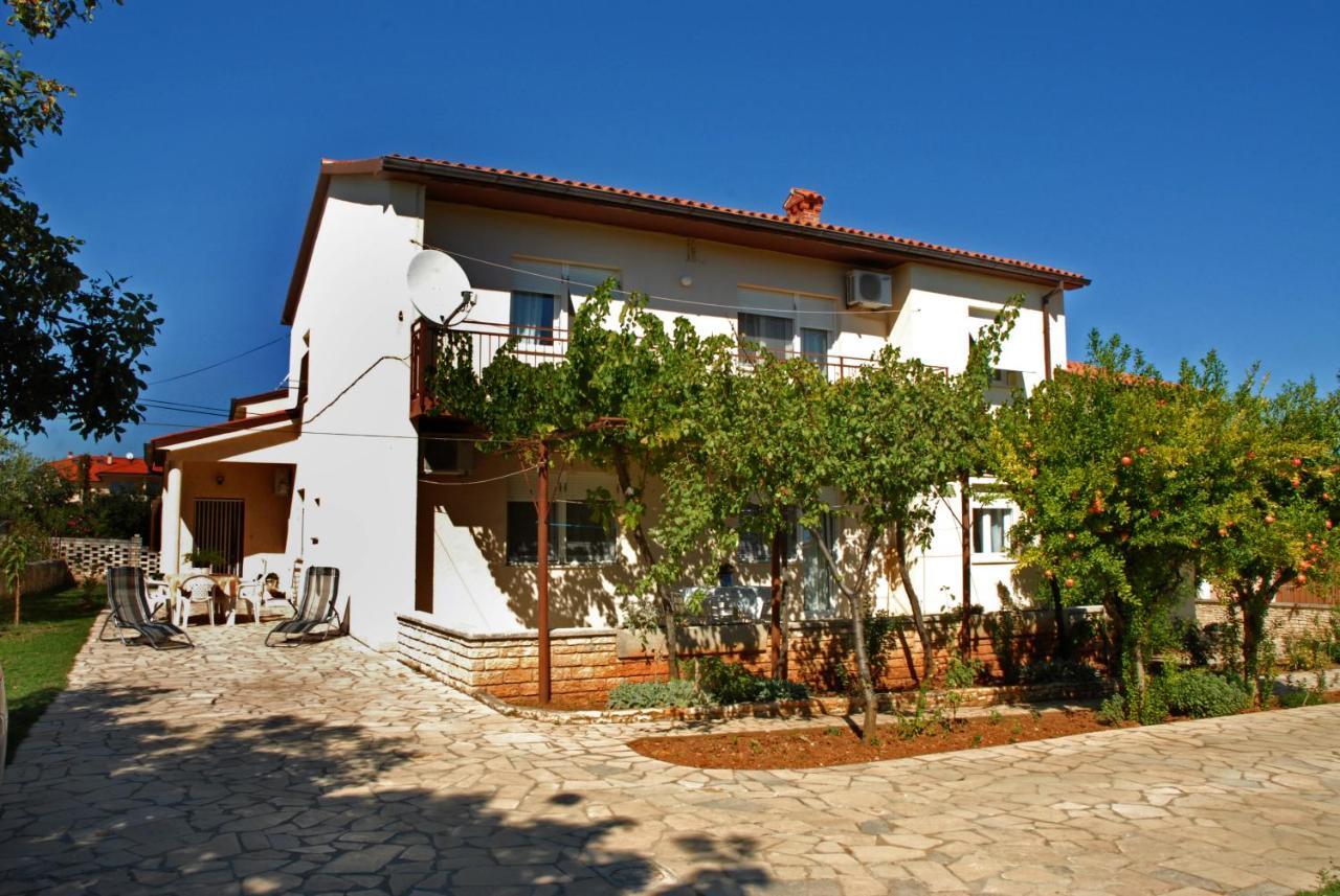 Apartment Valentina Ližnjan Esterno foto