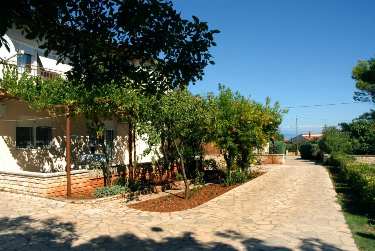 Apartment Valentina Ližnjan Esterno foto