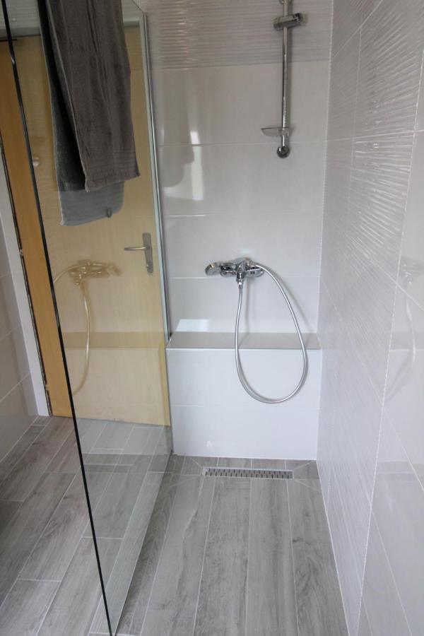 Apartment Valentina Ližnjan Esterno foto